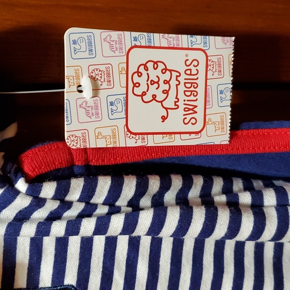 SWIGGLES Boy's complete 3 piece outfit. Onsie/Shorts/Booties. Sz 3-6 Months - Picture 2 of 4